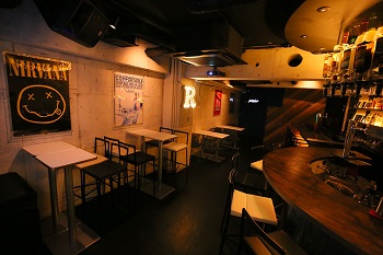 counter2-L.jpg
