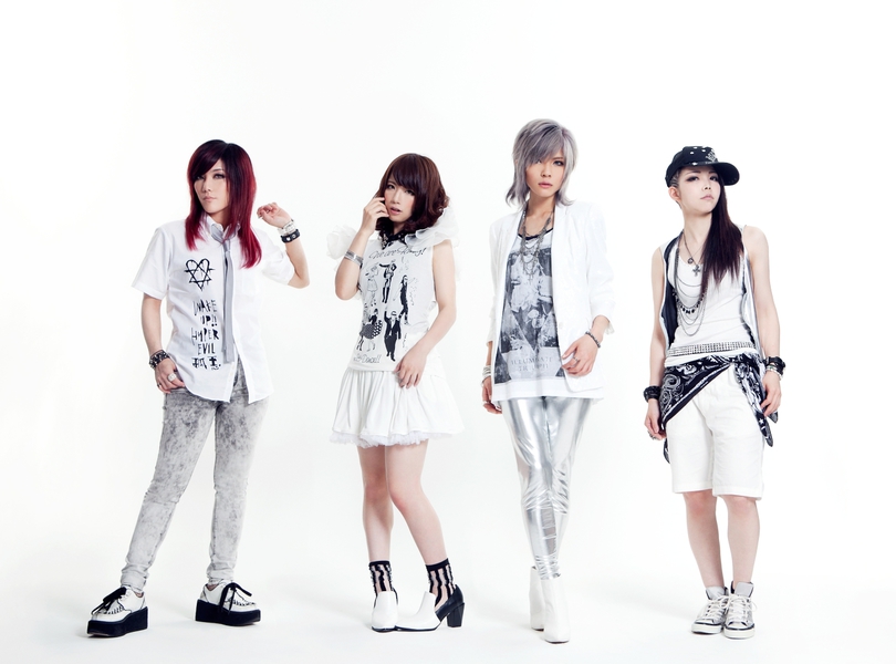 LIVEHOLIC presents The High Priestess vol.2