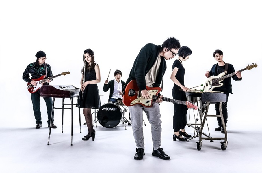 LIVEHOLIC presents　宇宙 -sora- と 深海 -shinkai-